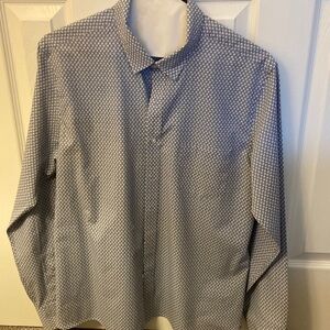 Worn Once Men’s Van Heusen Button Down